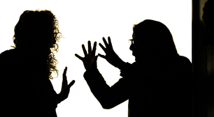 Pode isso? Mulher que enforcou a mãe é liberada pela polícia