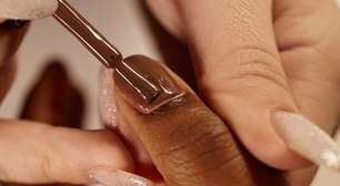 Nunca mais borrei meu esmalte depois que aprendi esses 5 segredos de expert em design de unhas