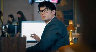 "Os óculos sempre me incomodaram": James Gunn revela o truque que esconde a identidade de Clark Kent no novo Superman