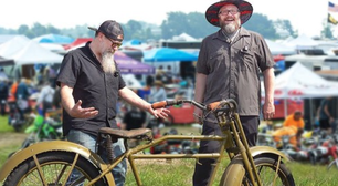 Ele guardou uma Harley-Davidson em caixas por 100 anos. Agora, eles a recuperaram e a montaram em pedaços. Seu preço é incalculável.