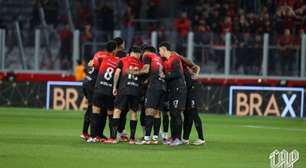 De saída? Athletico-PR se reúne e avalia futuro de atacante do elenco: "Em análise"