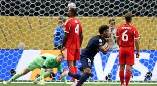 PSG fica com dois a menos, mas vence Bayern e é semifinalista do Mundial