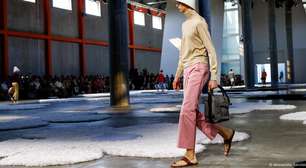 Índia vê apropriação cultural em sandálias da Prada