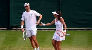 Luisa Stefani segue com tudo e vai às quartas de mistas em Wimbledon