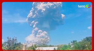 Vulcão entra em erupção na Indonésia pela 2ª vez em menos de um mês