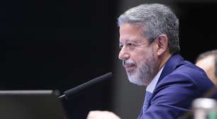 Lira avalia incluir compensação de IOF em projeto de Imposto de Renda
