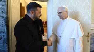 Às vésperas de conferência sobre reconstrução da Ucrânia na Itália, Zelensky se reúne com papa