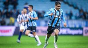 Arezo mantém mistério sobre seu futuro no Grêmio: 'Não depende de mim'