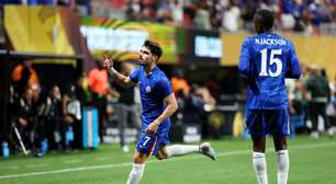Atacante do Chelsea revela qual clube brasileiro mais deu trabalho aos ingleses: "Aprendi muito"