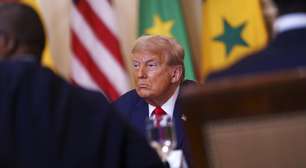 Trump aplica tarifa de 50% contra Brasil e usa Bolsonaro como motivo