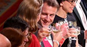 Macron é flagrado dando piscadinha para Kate Middleton em banquete da Família Real