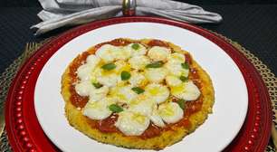 No dia da pizza, uma redonda low carb: pra comer sem culpa