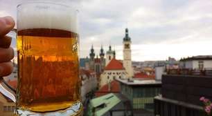 A nação europeia pioneira na 'diplomacia da cerveja' que quer ensinar o mundo a beber 'do jeito certo'