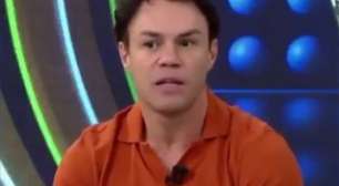 Ex-atacante de Cruzeiro e Palmeiras é alvo de mandado de prisão