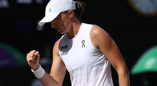Swiatek arrasa Anisimova com duplo 6/0, conquista Wimbledon e encerra jejum de títulos