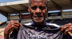 Goleiro conhecido por defender pênalti de Pelé morre aos 84 anos