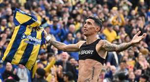 Teve de tudo: Di María volta à Argentina após 18 anos, faz gol e sofre lesão