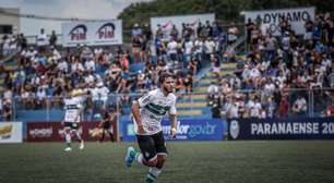 Ex-Coritiba 'larga' futebol árabe e acerta volta ao Brasil: "Brilhou na base do Coxa"