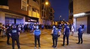 Protestos violentos anti-imigrantes têm presos na Espanha