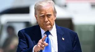 Toneladas de mel e pescado brasileiros estão parados em portos por taxação de Trump, dizem setores