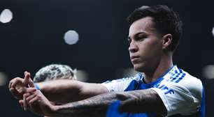 Com direito a hat-trick, Cruzeiro goleia Grêmio no Brasileirão