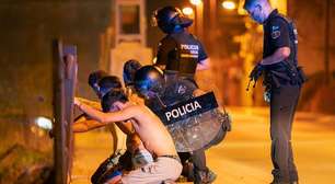 A cidade na Espanha onde grupos de direita radical perseguem migrantes