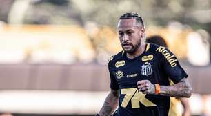Neymar brinca com Davi Lucca após treino do Santos; veja vídeo