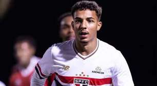 São Paulo encaminha renovação de atacante da base