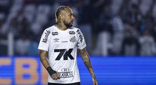 Neymar defende Danilo de xingamentos da torcida santista; veja vídeo