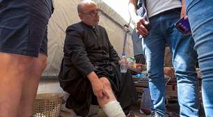Ataque israelense à única igreja católica de Gaza mata três e fere padre argentino