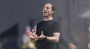 Filipe Luís reconhece superioridade do Santos e 'falta de coragem' do Flamengo