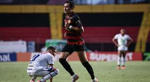Pablo leva tapa e 'chacoalhão' da torcida do Sport: "Ex-Athletico-PR intimado"