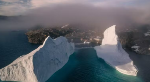 Iceberg gigante gera preocupação em moradores de pequena vila na Groenlândia
