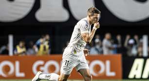 Santos anuncia rescisão de contrato de Julio Furch