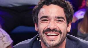 Quem é? Caio Blat é flagrado em clima de romance com morena no Rio de Janeiro