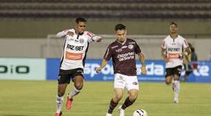 Em jogo tenso, Ferroviária perde em casa e termina com sete em campo