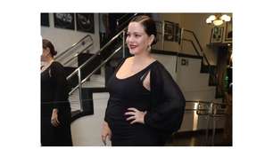 Lembra de todas elas? Além de Gisele Bündchen, essas 15 famosas também ficaram grávidas depois dos 40 anos