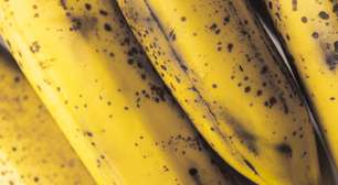 Faz mal comer banana com a casca escura?