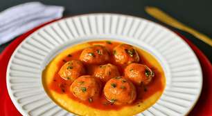 Almôndegas de frango com molho: agrada e sempre dá certo