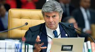 Fux diverge de Moraes e é único a votar contra medidas restritivas a Bolsonaro