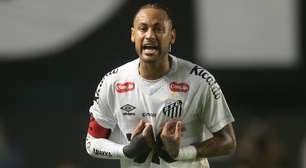Neymar fala em 'calor da emoção' ao justificar discussão com torcedor do Santos: 'Difícil controlar'