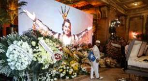 Preta Gil ganha coroa de flores e homenagens emocionantes no velório; confira
