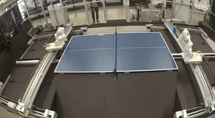 Google testa dupla de robôs em "partida infinita" de tênis de mesa