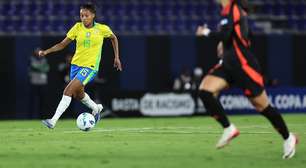 Brasil supera expulsão de Lorena, empata e passa em 1º na Copa América Feminina
