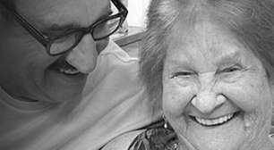 Mãe do apresentador Ratinho morre aos 88 anos