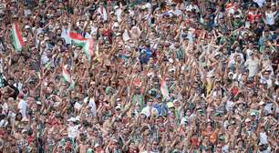 Torcida do Fluminense desaprova possível contratação de ex-atacante do Flamengo