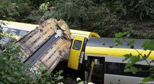 Trem descarrila e acidente deixa ao menos três mortos na Alemanha