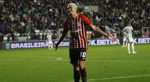 Luciano vira protagonista com Crespo no São Paulo e fica perto dos 100 gols
