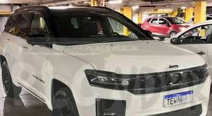 Novo Jeep Commander 2026 reestilizado aparece em testes e deve ser lançado em breve
