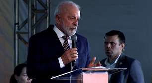 Lula sobre Bolsonaro: 'Ô cara de pau, se defenda! Mostre que você é inocente'